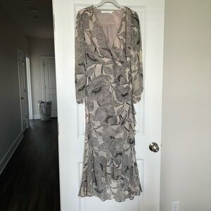 ASTR The Label Black and Cream Midi Dress Size Medium